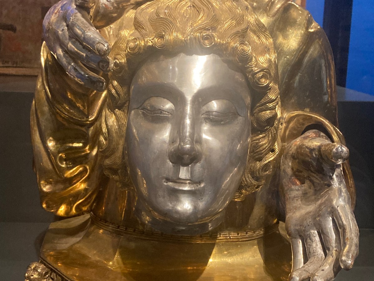 Thinking Performance Conservation Through the Prism of Relics and&nbsp;Icons